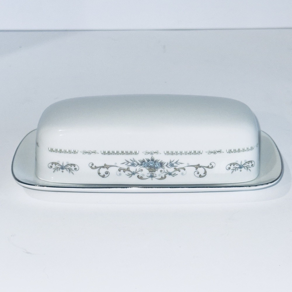 Vintage‎ WADE Diane Butter Dish Japan Fine Porcelain Covered Blue Floral